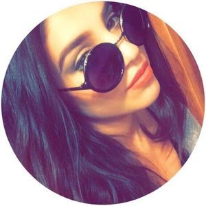 Meet your Posher, Dulce